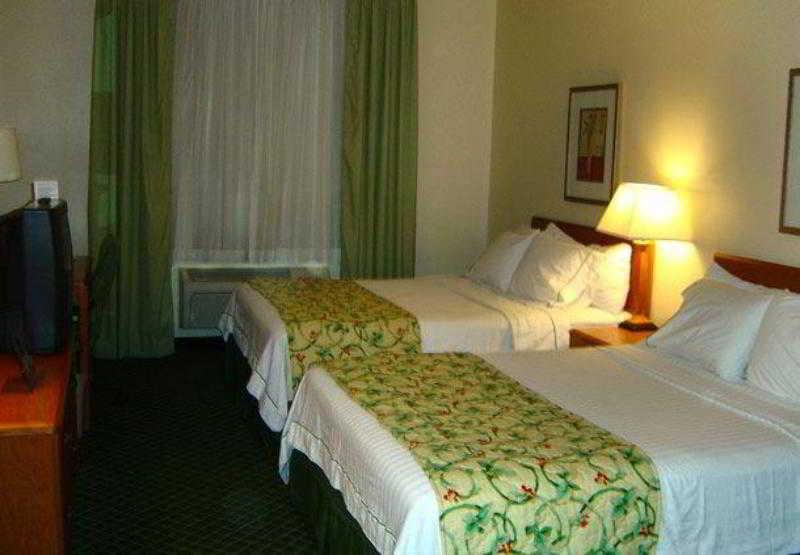 Fairfield Inn Muncie Phòng bức ảnh